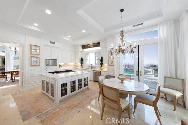 Building Photo - 7 Vista Luci