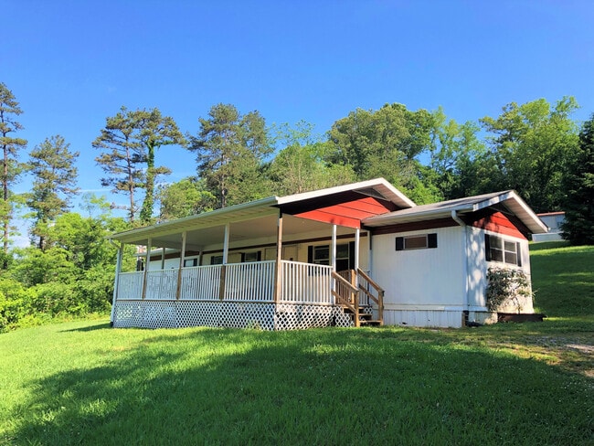 Building Photo - 296 Dix Creek Rd Number 1