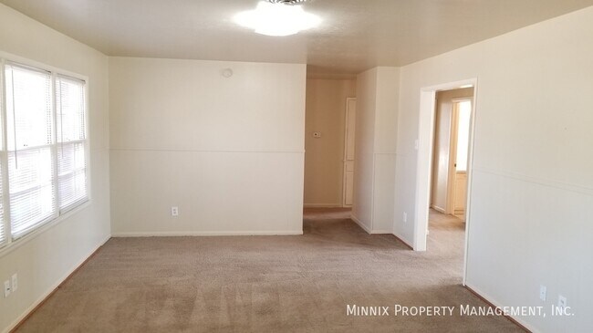 Building Photo - 3034 57th St