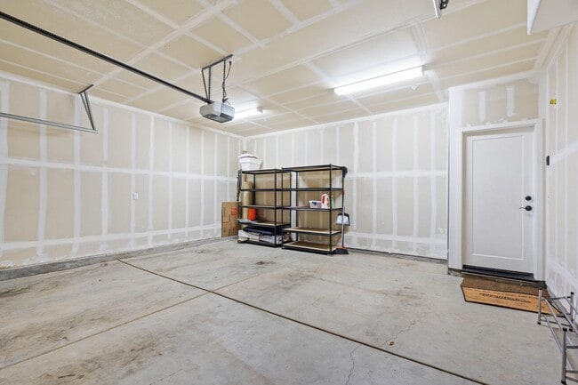 Building Photo - 331 Caramel Ln.