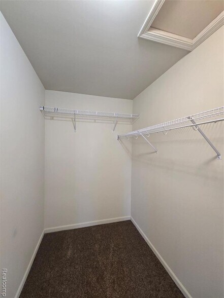 Building Photo - 27640 Hidden Oaks Dr