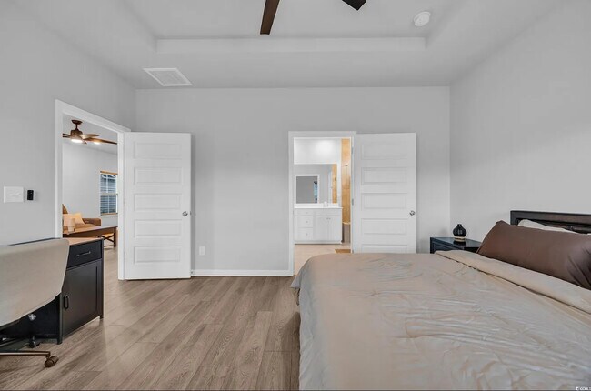 Building Photo - 4105 Da Vinci Dr