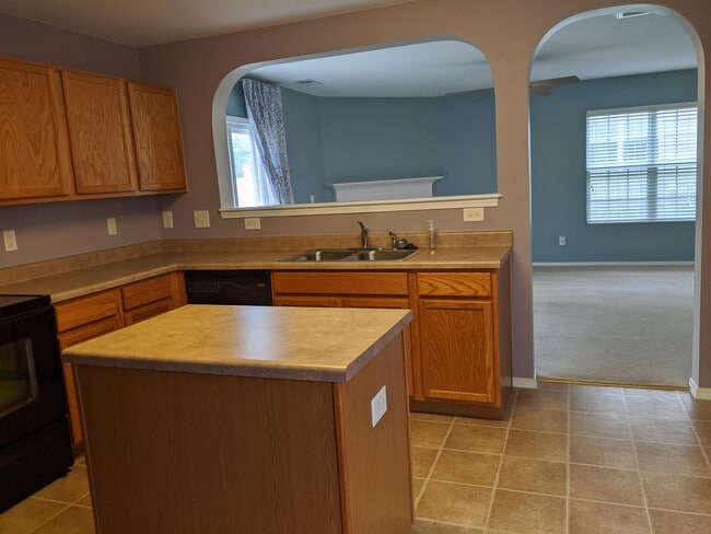 Building Photo - 4804 Rockport Dr
