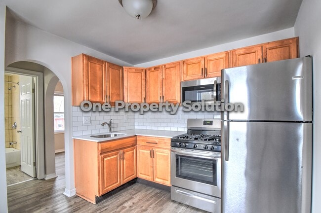 Building Photo - 4589 Hayes St