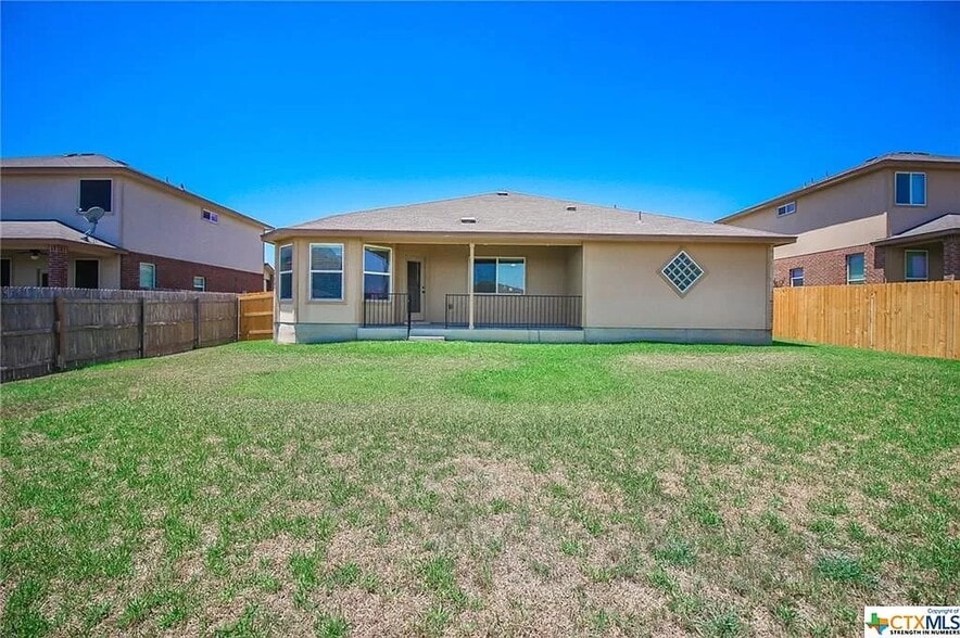 Building Photo - 1023 Sugar Brook Dr