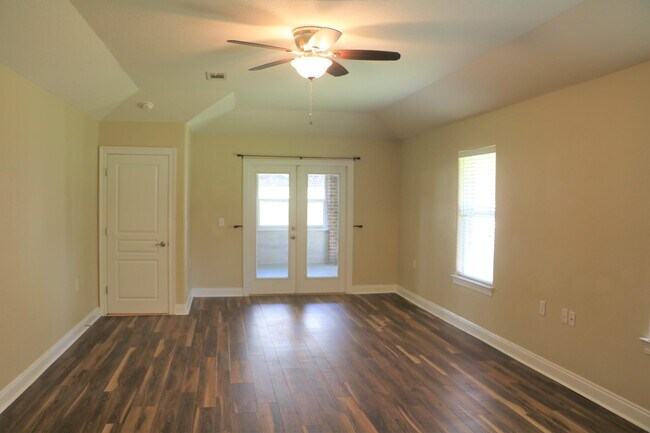 Building Photo - 6420 Old Harbor Ct