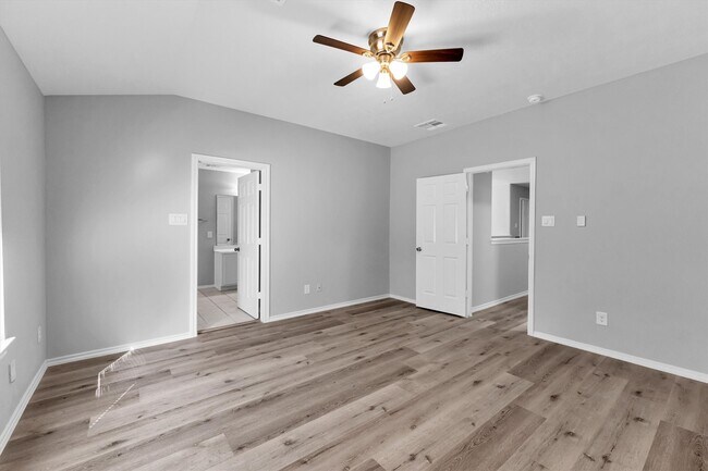 Building Photo - 16007 Sandy Path Ln