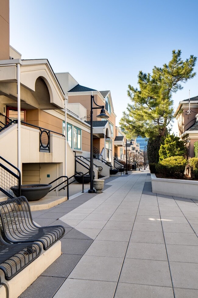 Building Photo - 600 Harbor Blvd