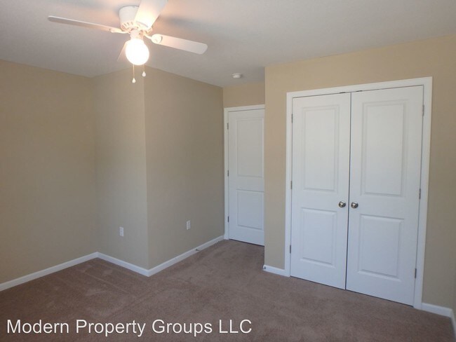 Building Photo - 203 Tyler St