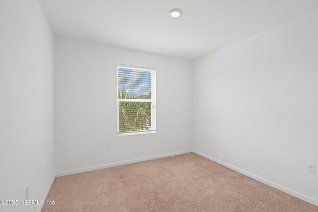 Building Photo - 40 Crisanto Rd
