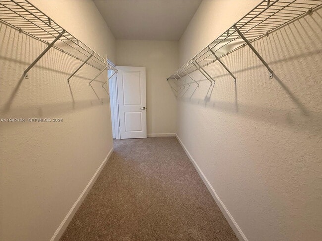 Building Photo - 2954 SE 23rd Ave