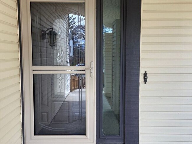 Building Photo - Sparks Single Story Home - 4 Bedrooms (Ree...