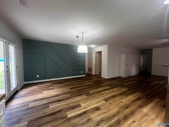 Building Photo - 163 Sagebrook Dr