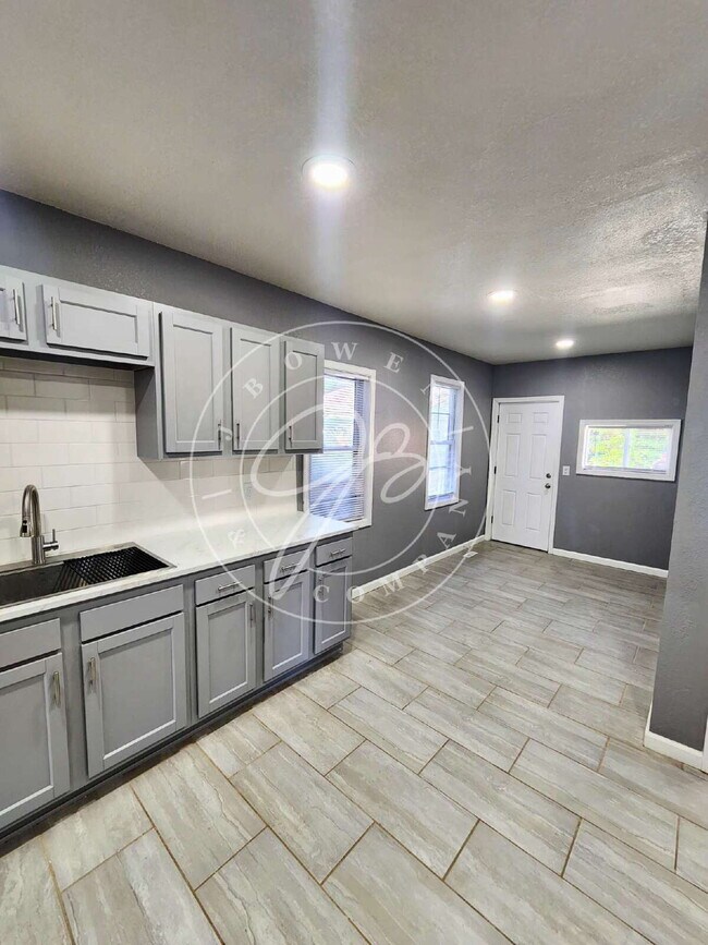 Building Photo - Basically, Brand New! Open Layout 1-Story ...