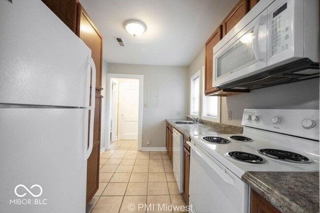 Building Photo - 1829 E 49th St