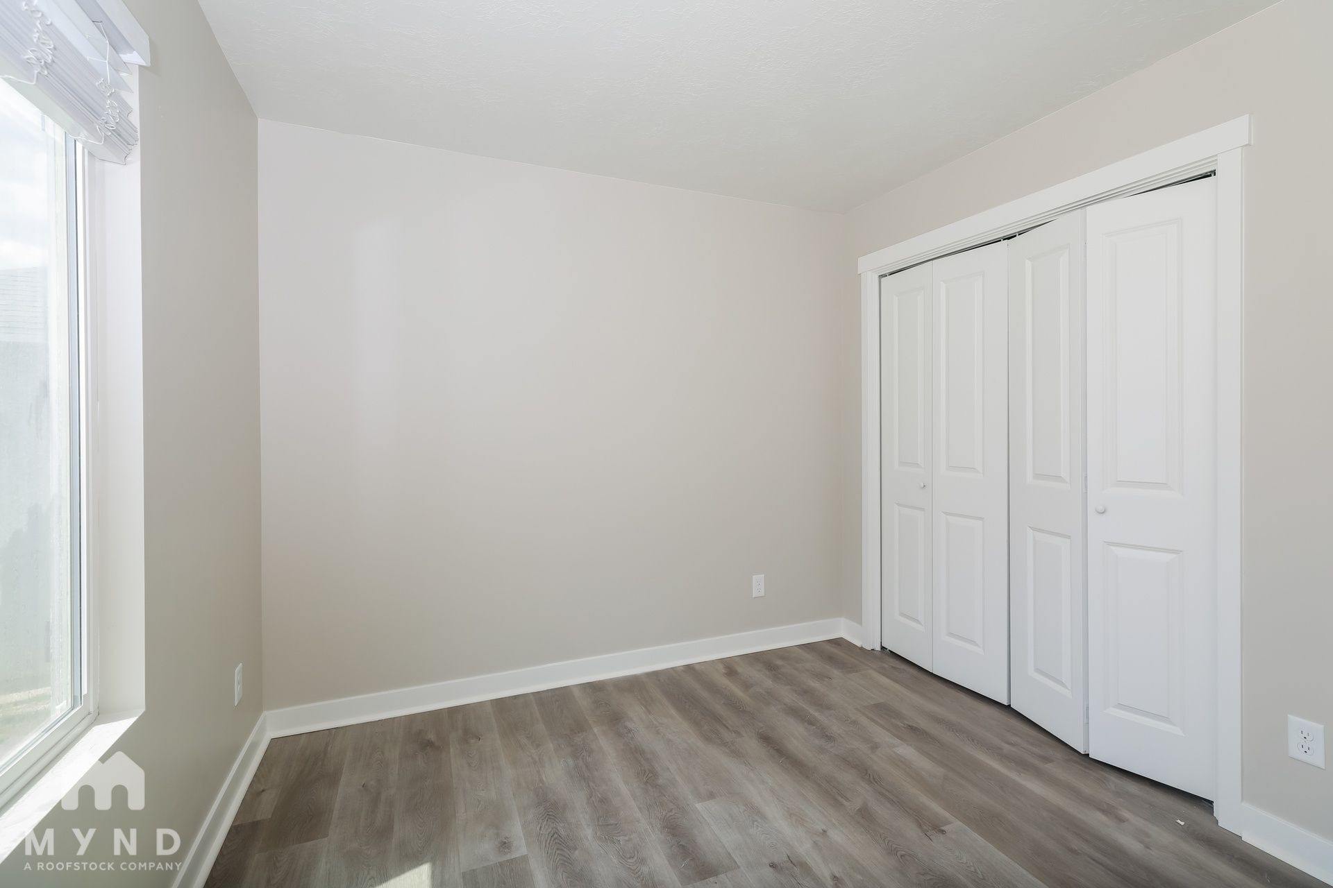 Building Photo - 426 Diamant Ln