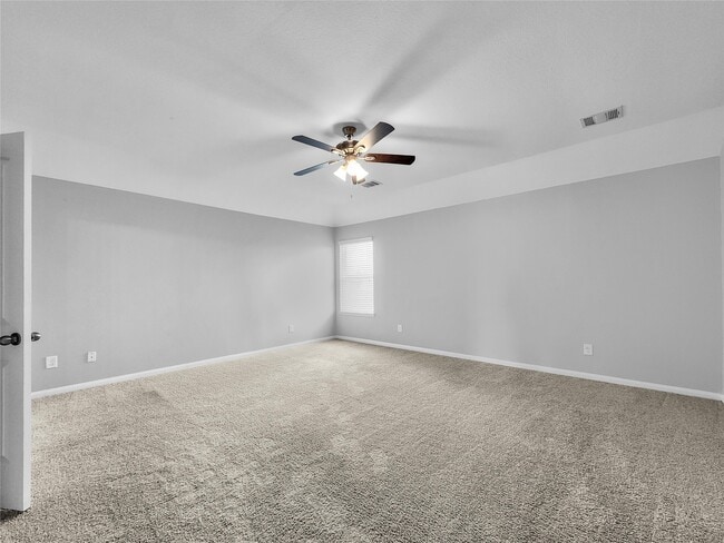 Building Photo - 10311 Urban Oak Trl