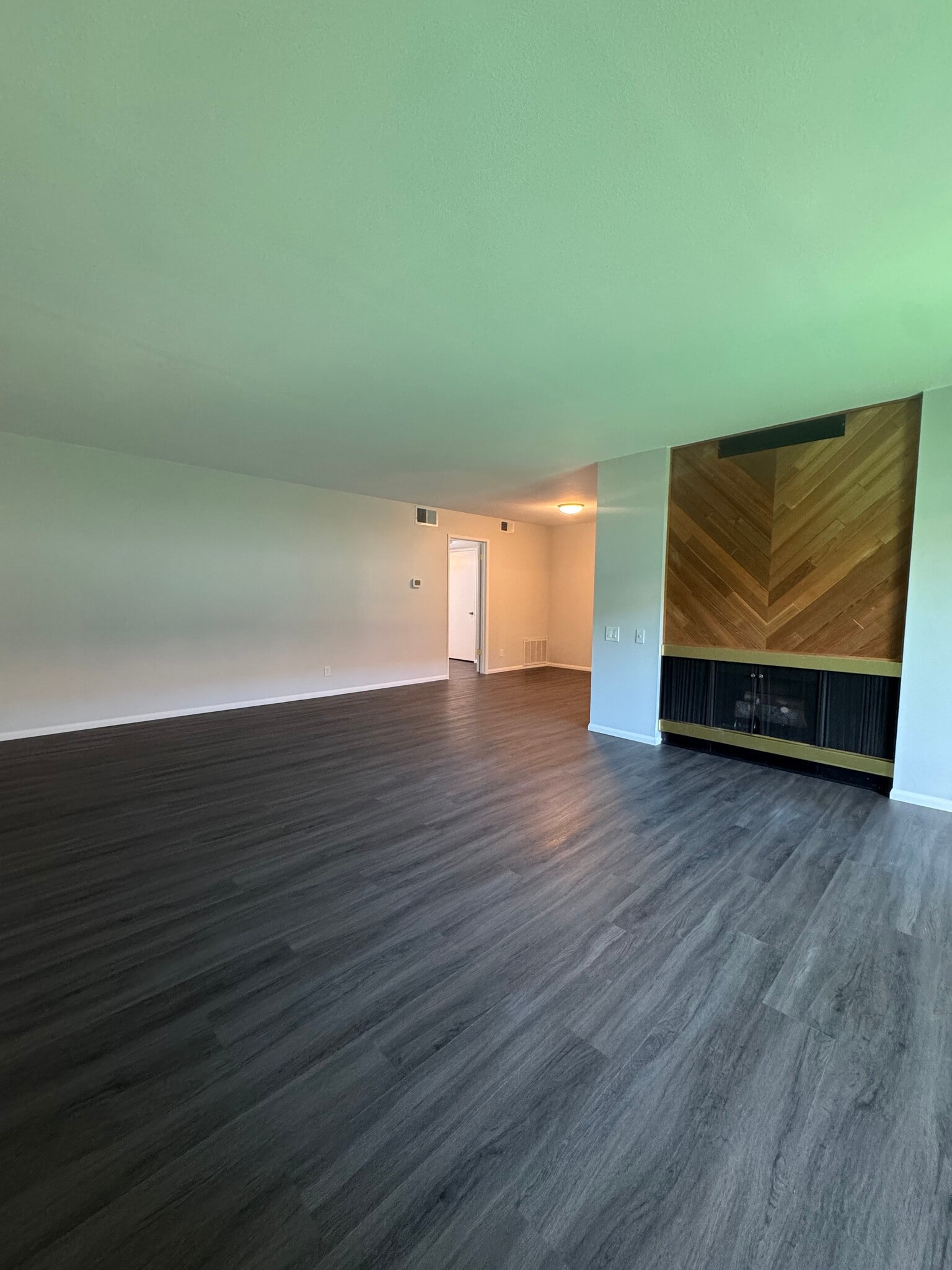 Building Photo - 31505 Lindero Canyon Rd