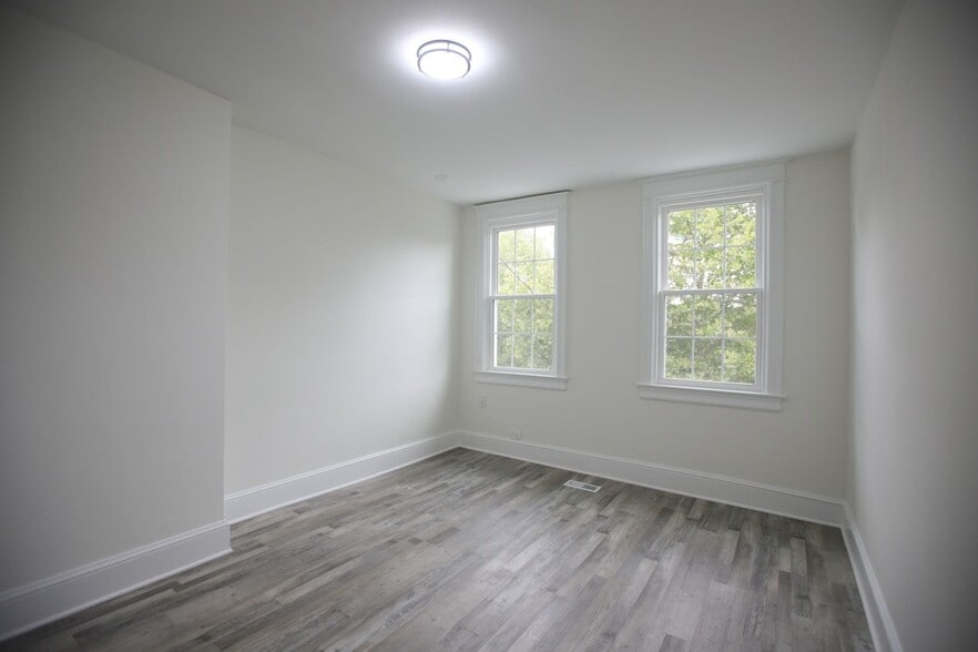 Building Photo - 5313 13th St NW