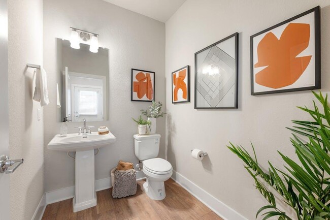 Building Photo - 5804 Rotunda View