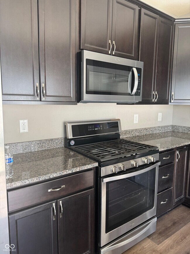 Building Photo - 9623 Prairie Smoke Dr