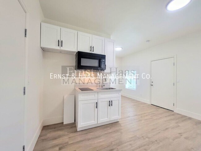 Building Photo - Brand New Cottage Studio Tiny Home! Great ...