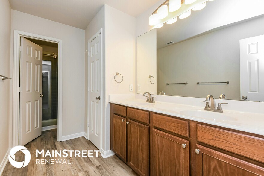 Building Photo - 128 Dodge City Ct