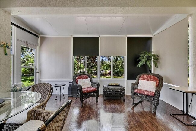 Building Photo - 2068 Sifield Greens Way