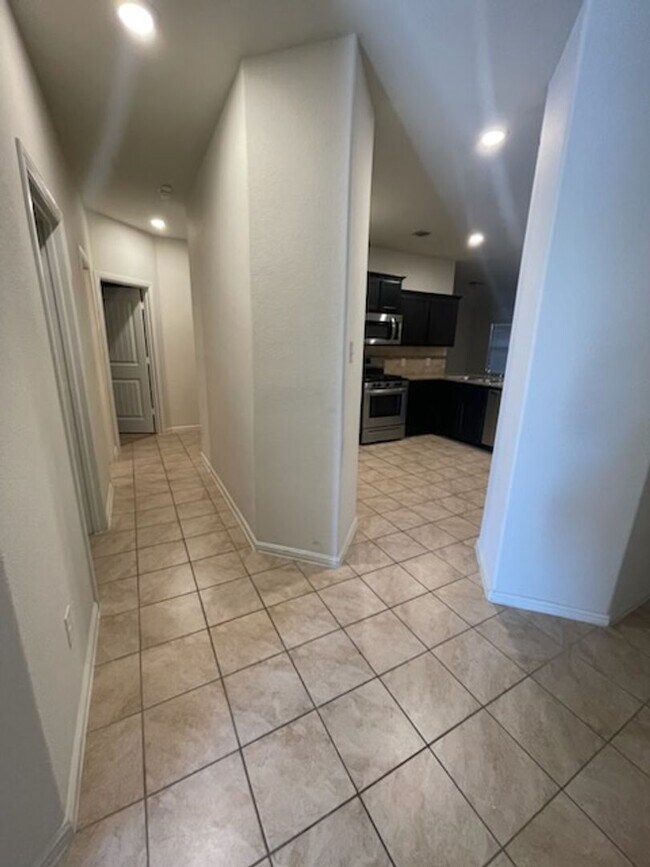 Building Photo - 4212 Tollcross Ln