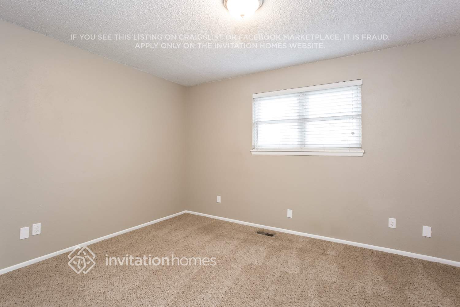 Building Photo - 19064 E Eastman Ave