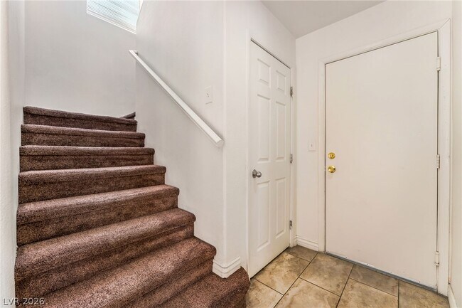 Building Photo - 2136 Casa Ladera St