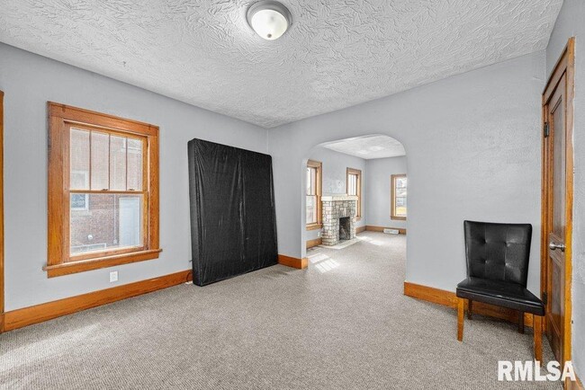 Building Photo - 2215 17th St