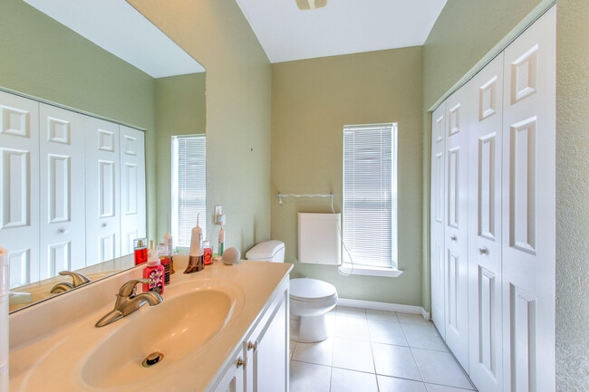 Building Photo - 1829 Sandhill Crane Dr