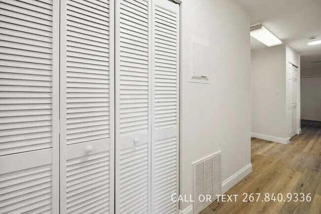 Building Photo - 200 College Park Dr