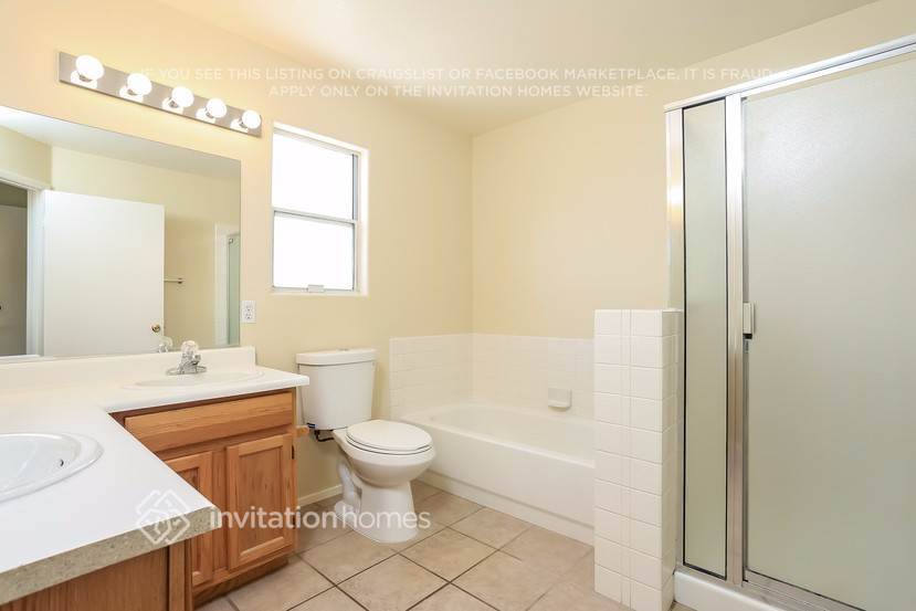 Building Photo - 7009 Glass Slipper Ct