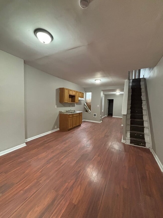 Building Photo - Spacious 3-Bedroom Single-Family Home in Kensington – Available Now