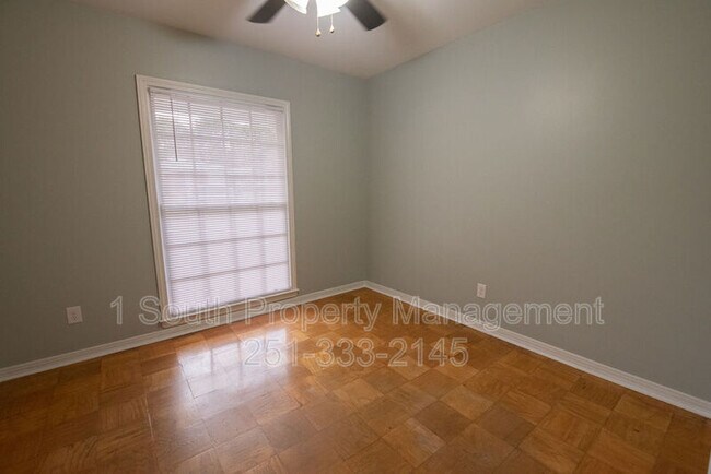 Building Photo - 4361 Montclair Cir E