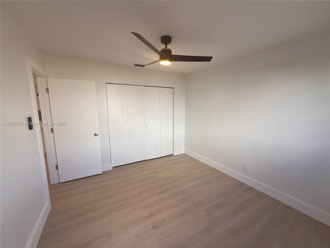 Building Photo - 3081 NW 103rd Ln