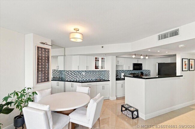 Building Photo - 300 Three Islands Boulevard