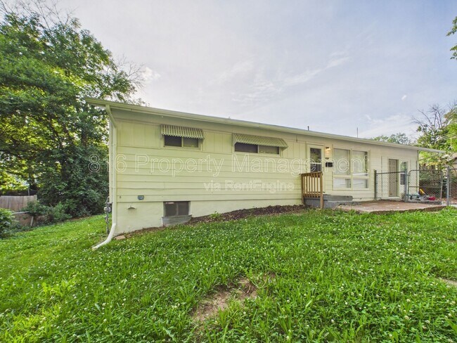 Building Photo - 4206 Vineyard Rd