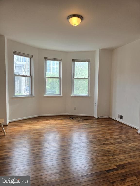 Building Photo - 1351 Christian St