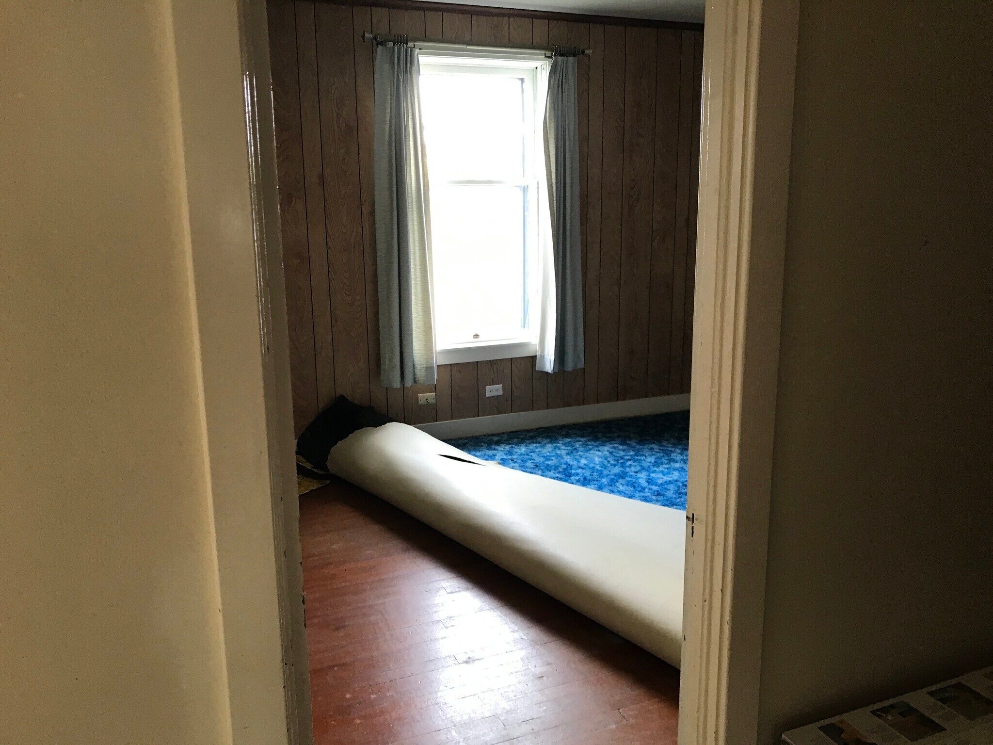 2nd bedroom - 615 W Main St