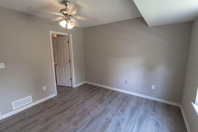 Building Photo - 4001 Snowy Owl Dr