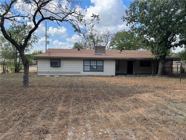 Building Photo - 15107 Tacon Ln
