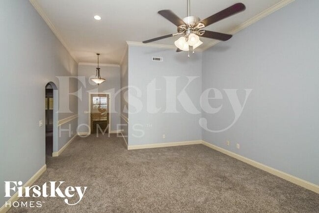Building Photo - 183 Bonnieville Dr