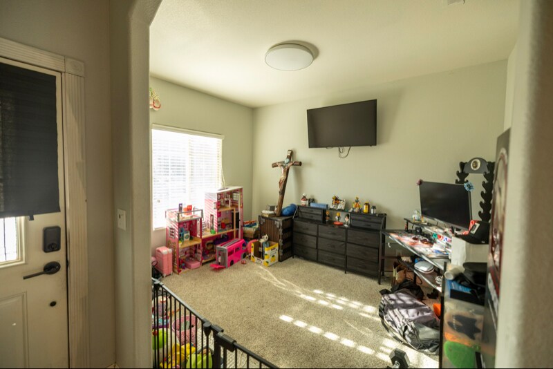 Building Photo - 1087 S Orangewood Dr