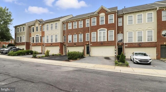 Building Photo - 1572 Penzance Way