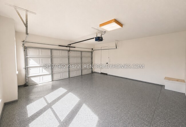 Building Photo - 1750 Greenwood Ct