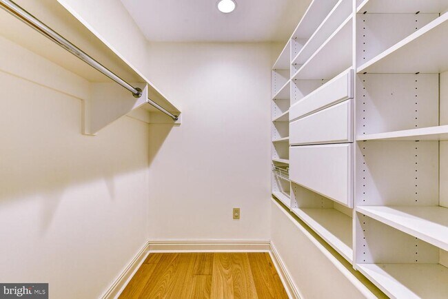 Building Photo - 22 Slayback Dr