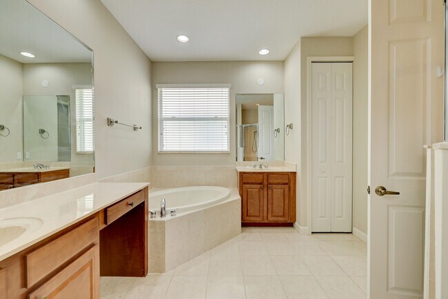 Building Photo - 8908 Champions Way